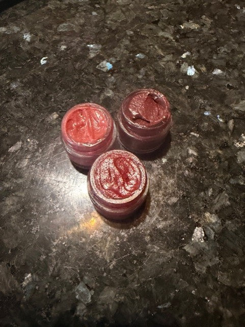 🌿 I Made My Own Botanical Lip & Cheek Balm Today